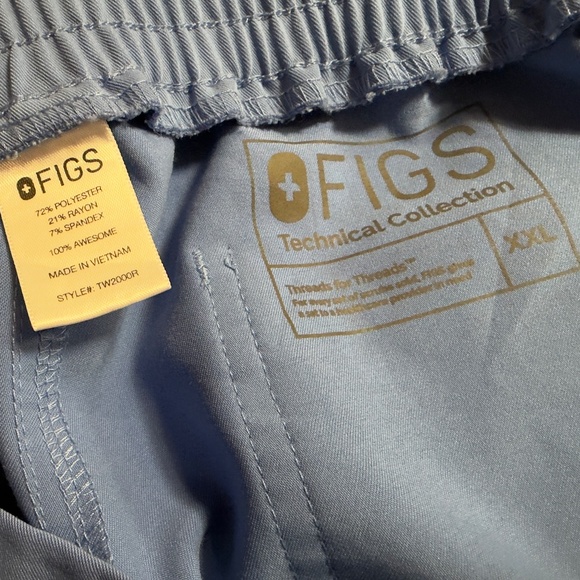 FIGS Scrub Pants Bundle (3 pairs) - Picture 5 of 8